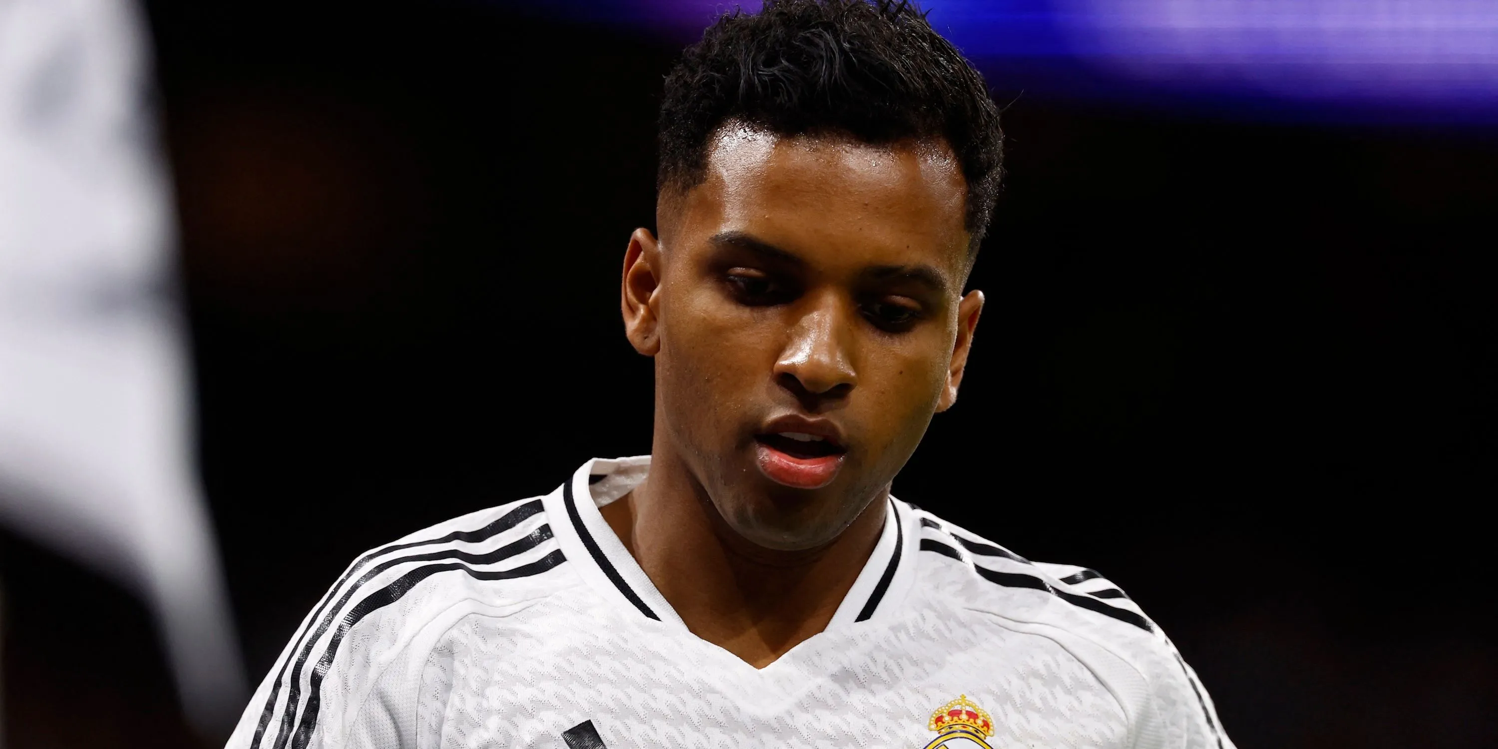 Hình ảnh cầu thủ Rodrygo của Real Madrid, biểu tượng cho những mục tiêu chuyển nhượng 'bom tấn' mà các CLB Ngoại hạng Anh nhắm đến từ châu Âu