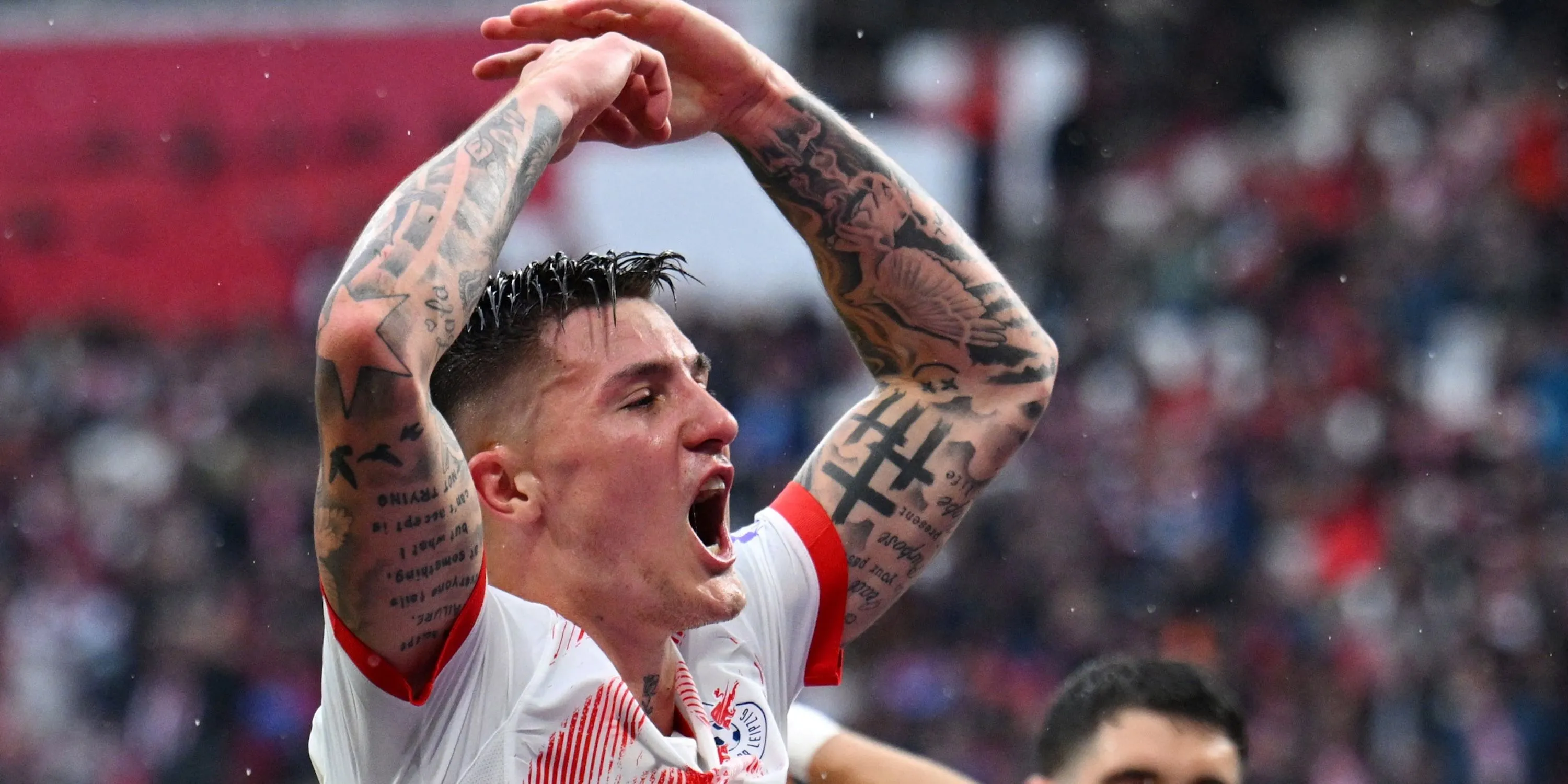 Tiền đạo Benjamin Sesko của RB Leipzig trong một pha xử lý bóng