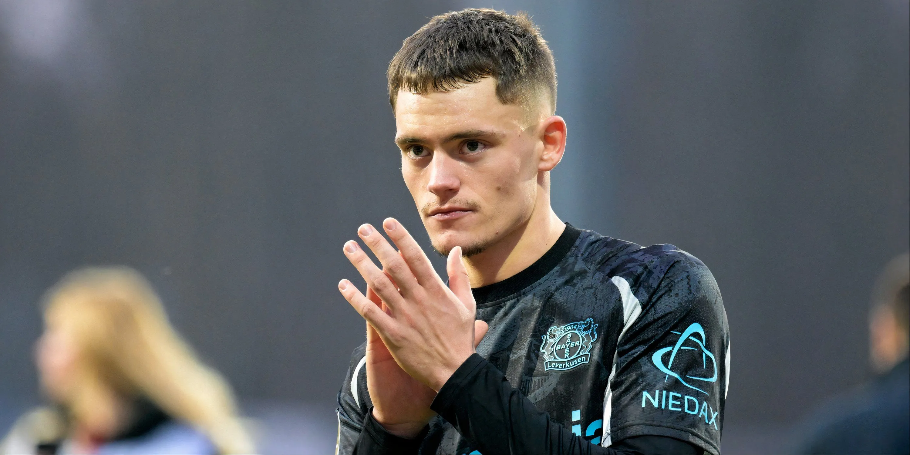 Florian Wirtz ăn mừng cùng đồng đội tại Leverkusen, chuẩn bị cho chương mới ở Liverpool