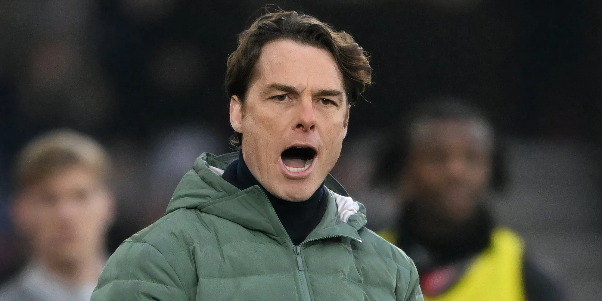 HLV Scott Parker trở lại Ngoại hạng Anh cùng tân binh Burnley, đội bóng đang tìm kiếm bản hợp đồng chất lượng
