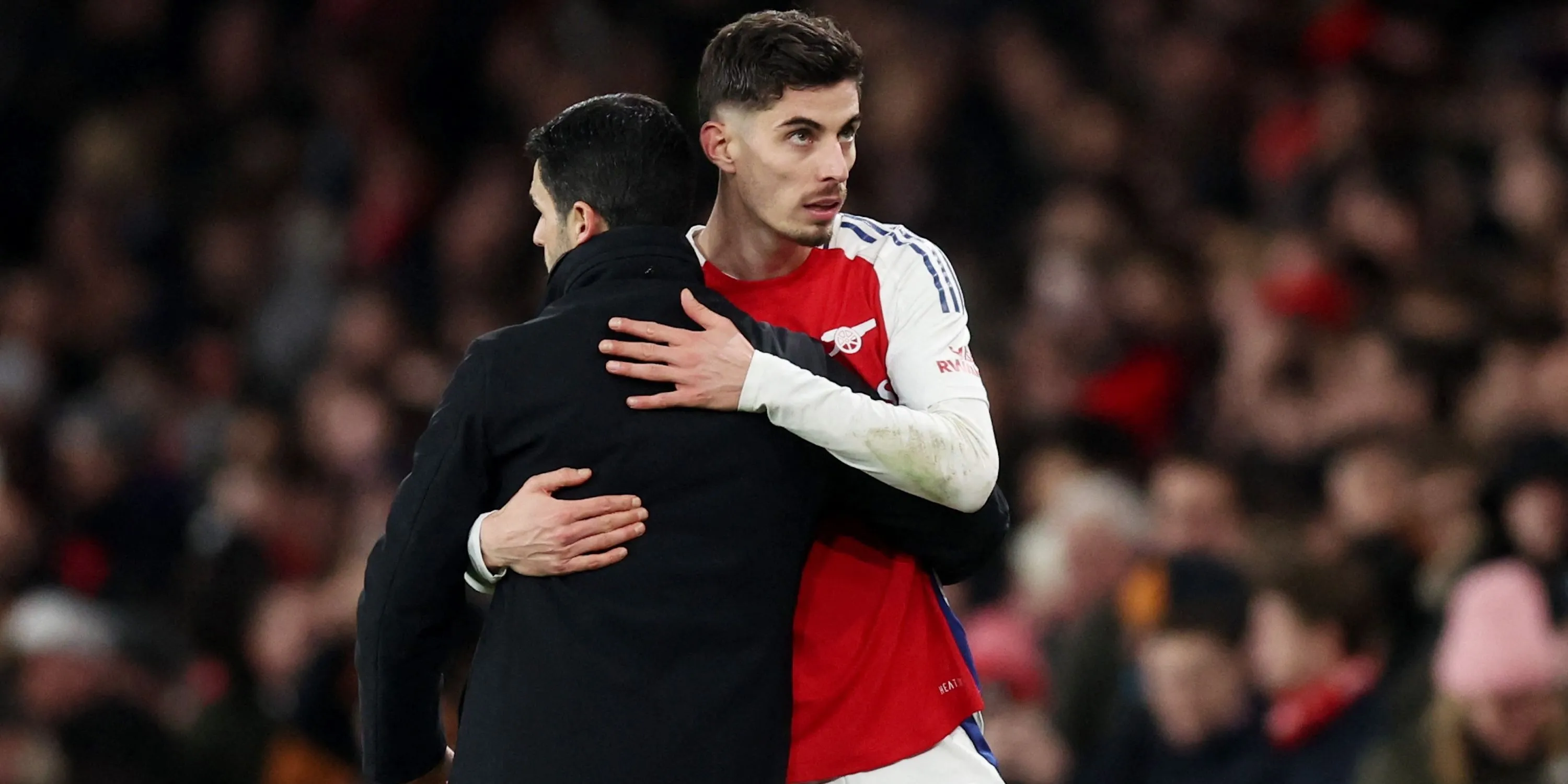 Kai Havertz ăn mừng bàn thắng cùng đồng đội tại Arsenal