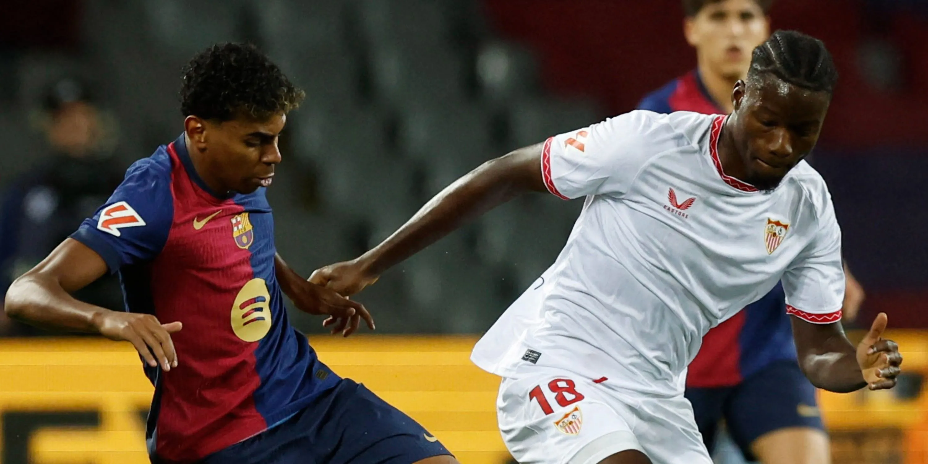 Lucien Agoume trong màu áo Sevilla tại La Liga, mục tiêu chuyển nhượng của Arsenal