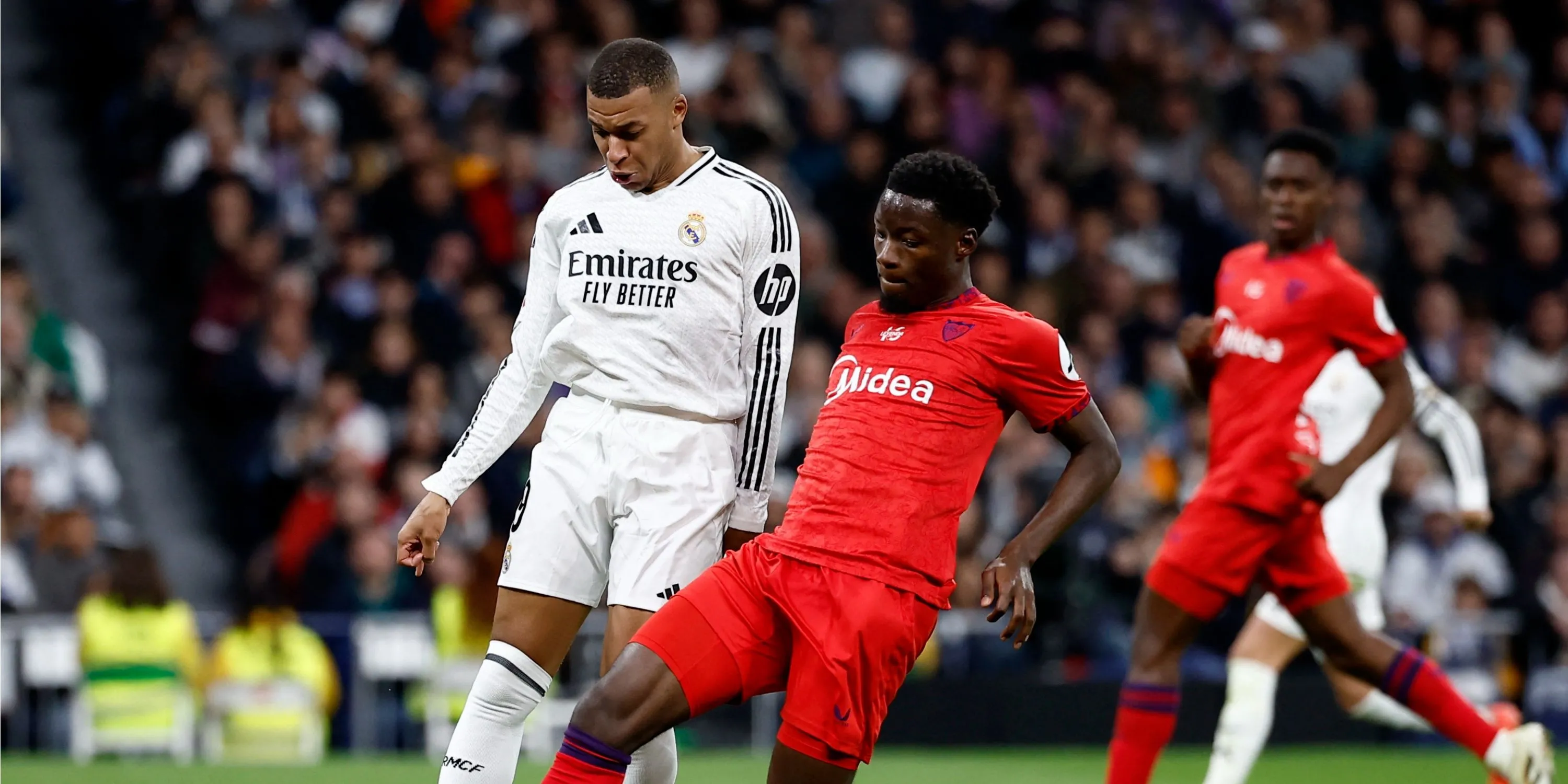 Một số cầu thủ khác nằm trong tầm ngắm hoặc khả năng rời Manchester United trong kỳ chuyển nhượng hè