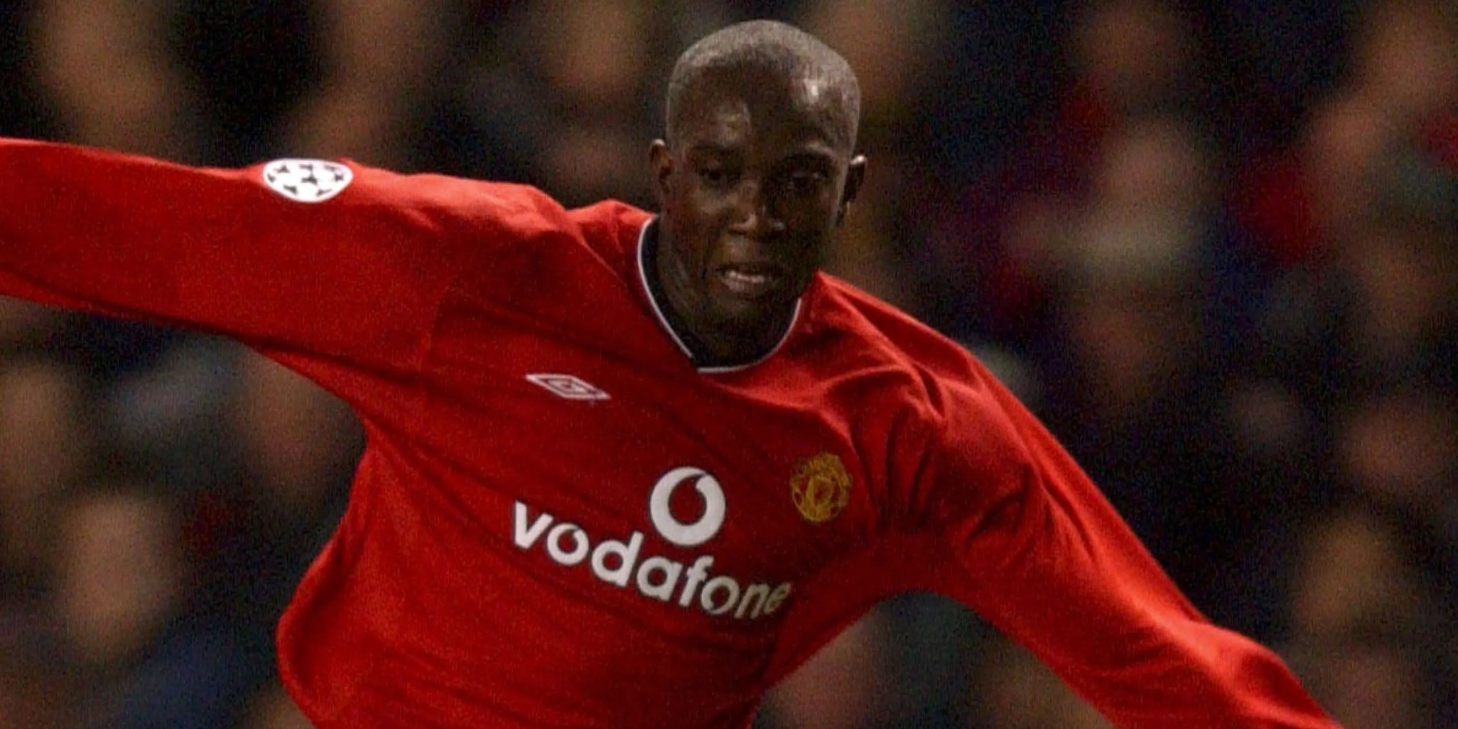 Tiền đạo Dwight Yorke trong những năm tháng đỉnh cao tại Manchester United và Aston Villa