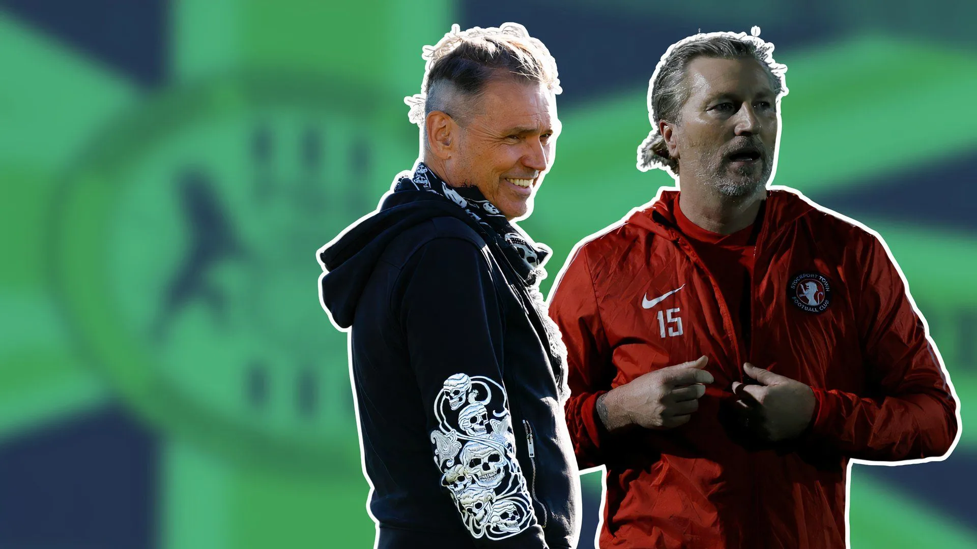 Robbie Savage bắt tay Chủ tịch Dale Vince, chính thức gia nhập Forest Green Rovers - CLB bóng đá Anh