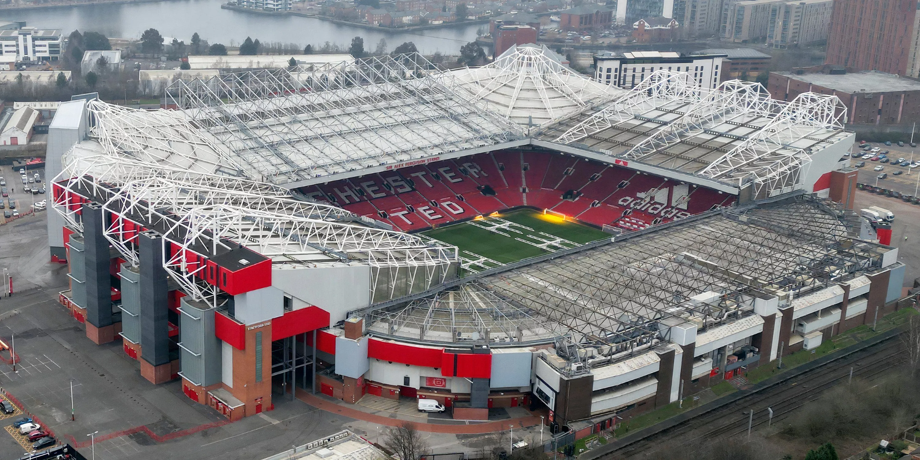 Toàn cảnh 'Nhà hát của những giấc mơ' Old Trafford, sân nhà Manchester United